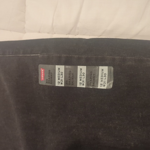 Women's Levi's 311 Shaping Skinny jeans - Picture 2 of 5